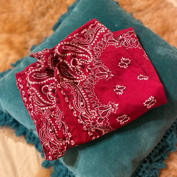 Classic Red Bandana Wrap Skirt - Picture 5 of 5